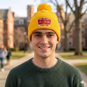 Zephyr USC Trojans Beanie Mens OSFM Yellow New Pom Pom Fight On Patch Hat